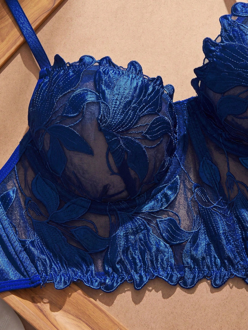 Bridal Lingerie Set Lace Satin Fabric + Floral Lace Embroidery Bustier Bra Low-Waist Ruched Panty