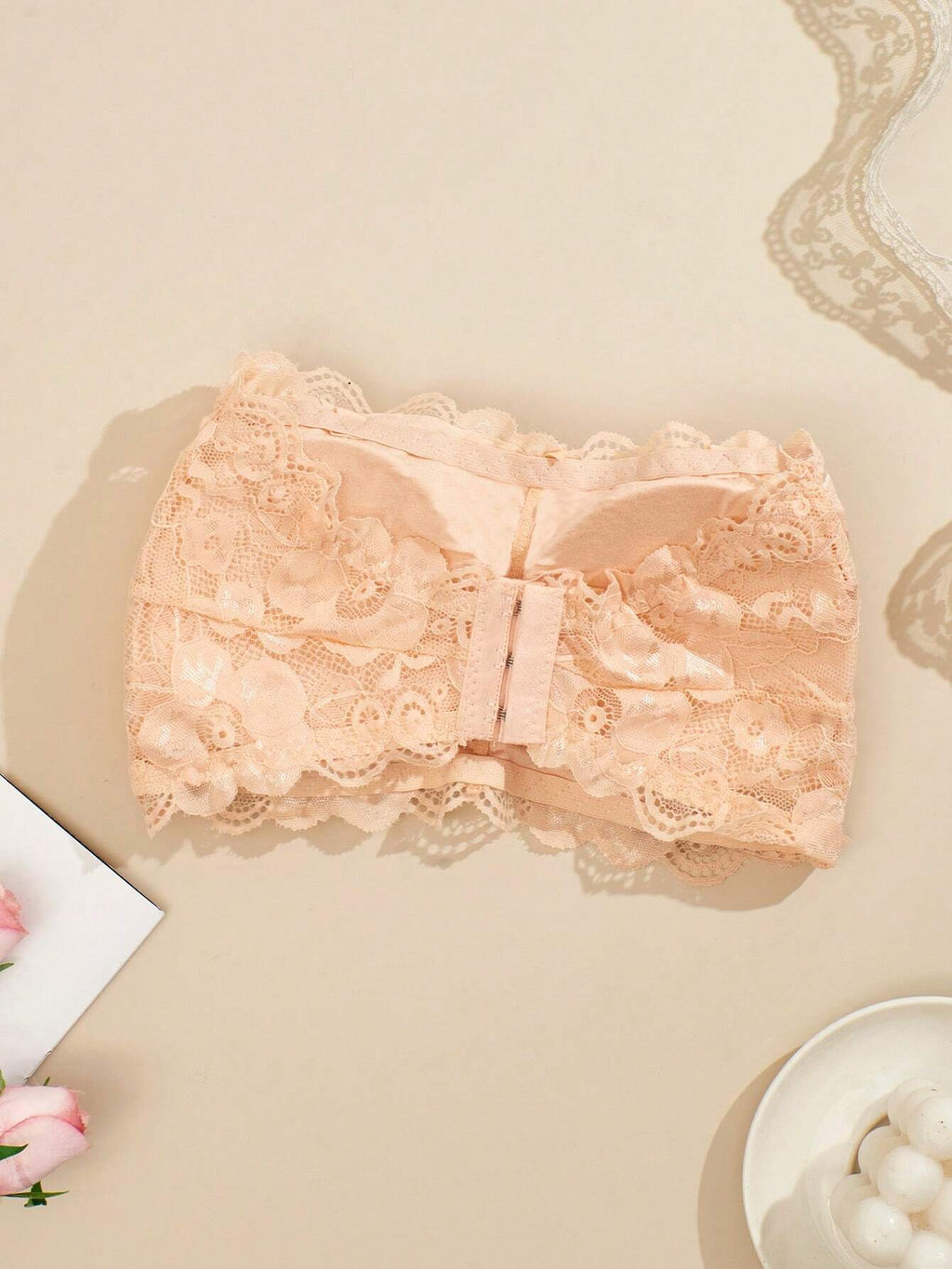 Buy 1 Get 1 Free 6 Piece Set Strapless Lace Bra