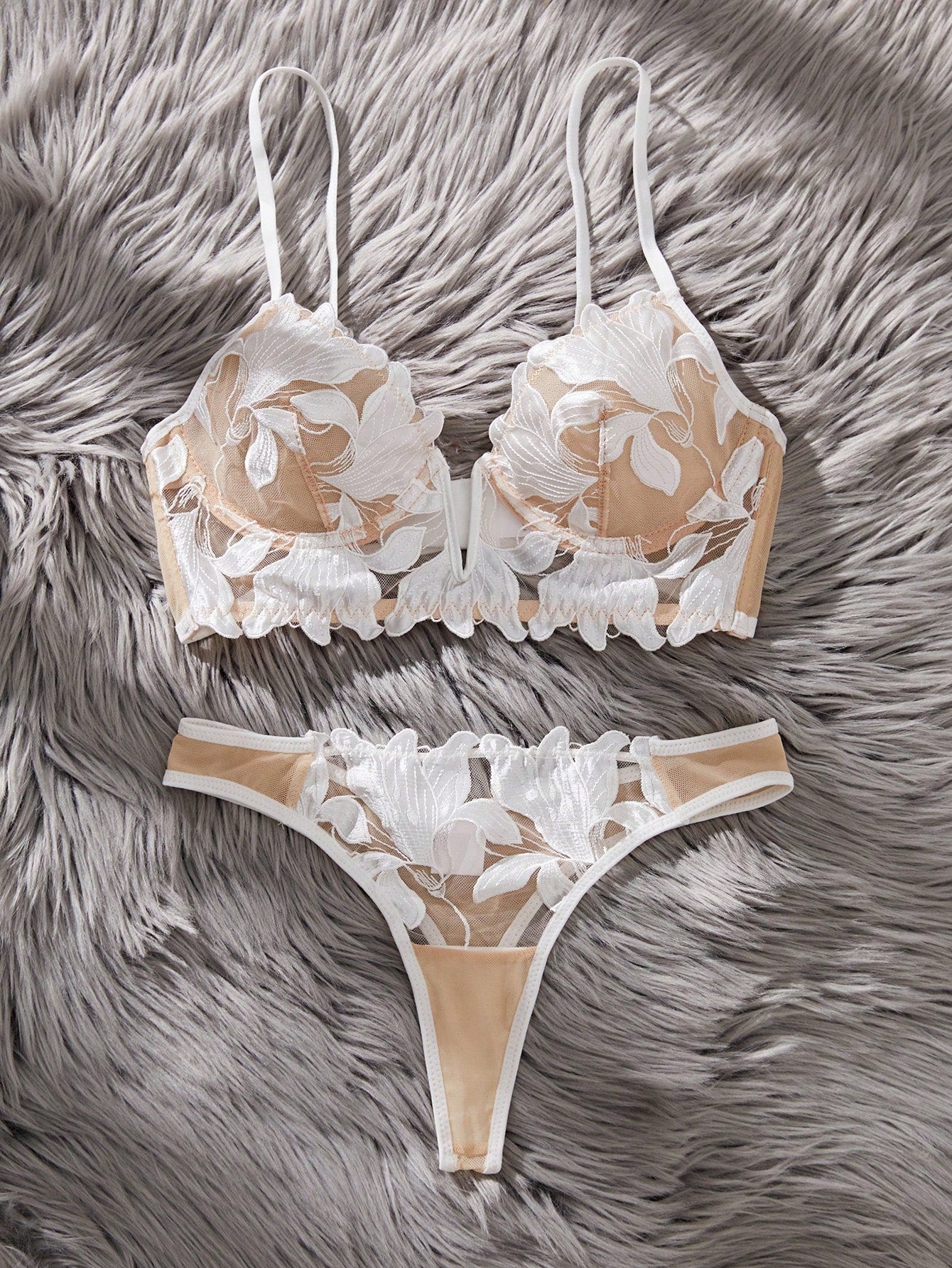 French Classic Sexy Lingerie Bra And Panty Set