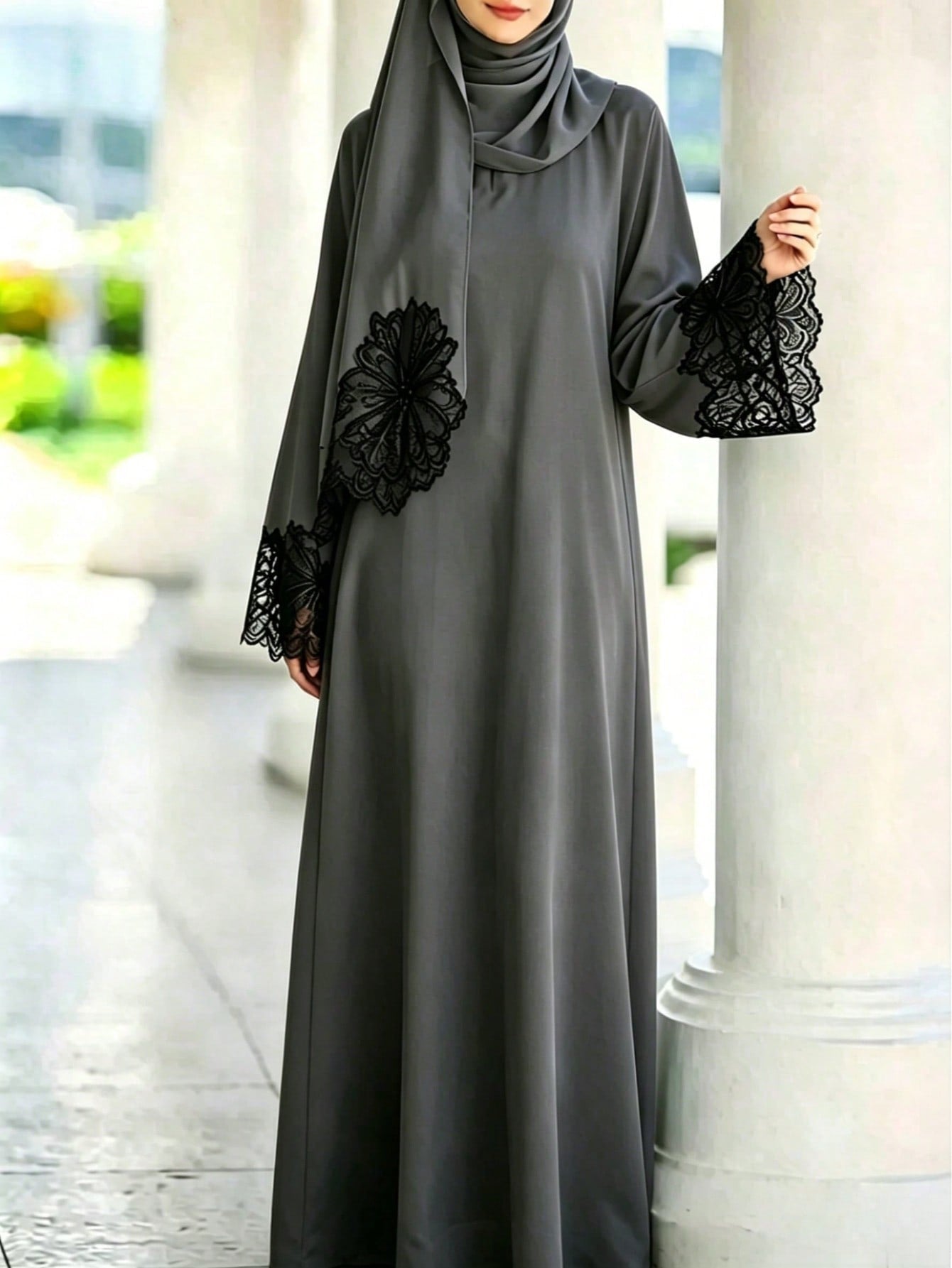 Ladies Elegant Long Abaya Dress