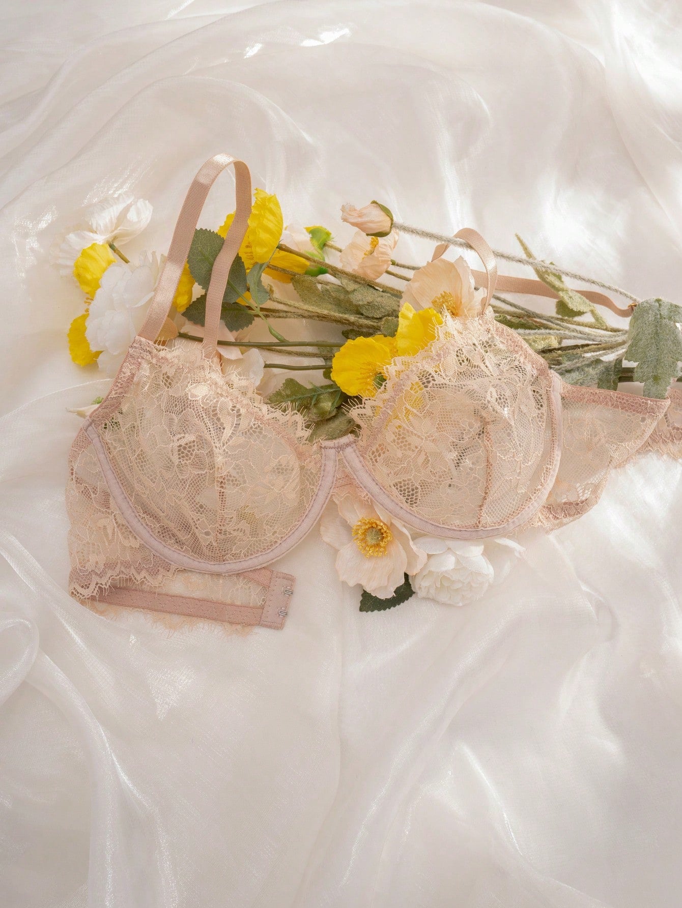 BUY 1 GET 2 FREE - Women Lace Underwire Soft Cup Comfortable Bra Set