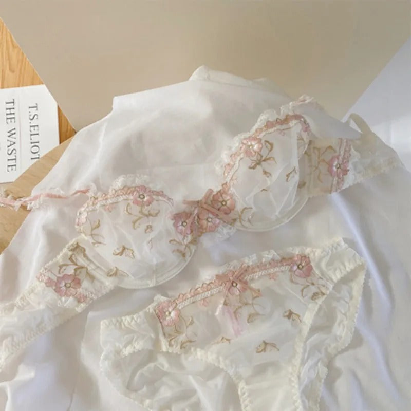 Pack of 5 French Pure Desire White Lace Thin Set